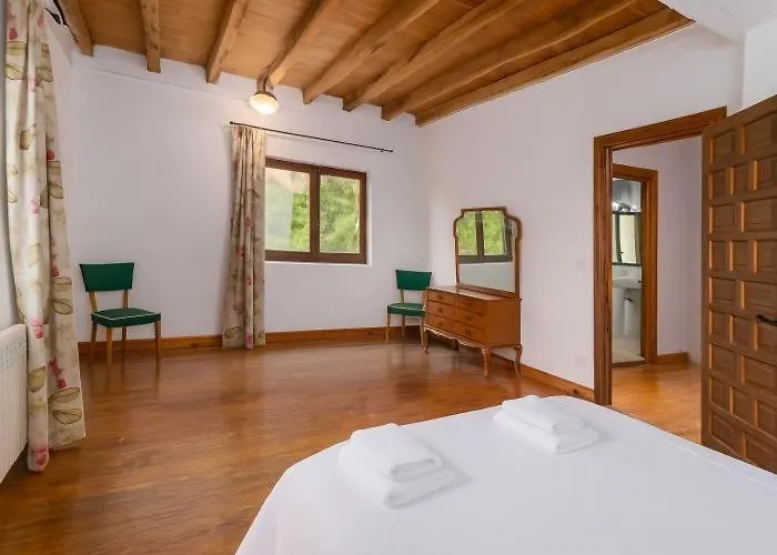 Casa Con Gran Capacidad Y Preciosas Vistas